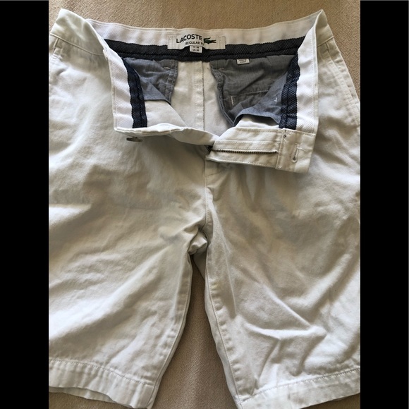 LACOSTE Set Hat & Shorts - Picture 2 of 8